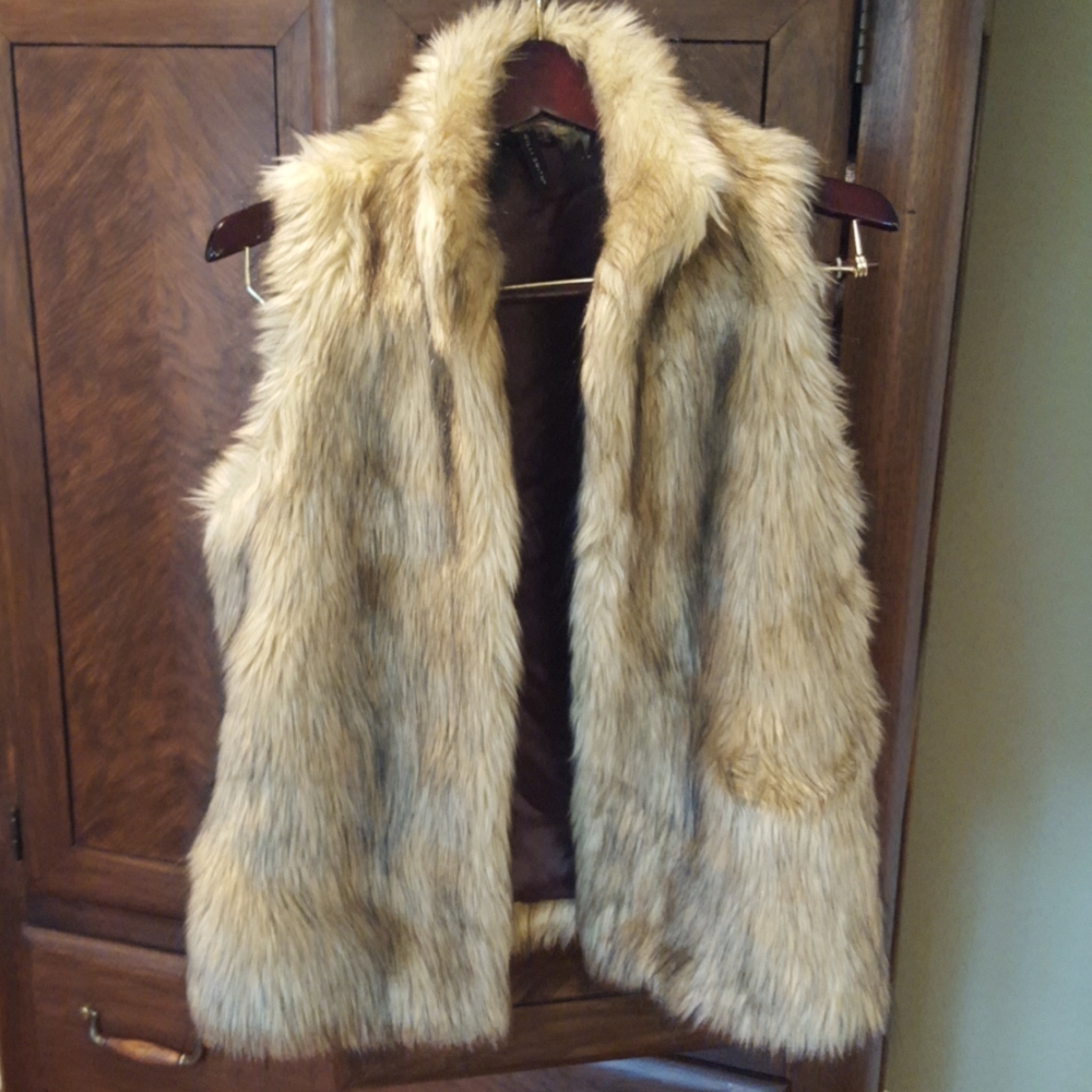 Willi Smith furry vest